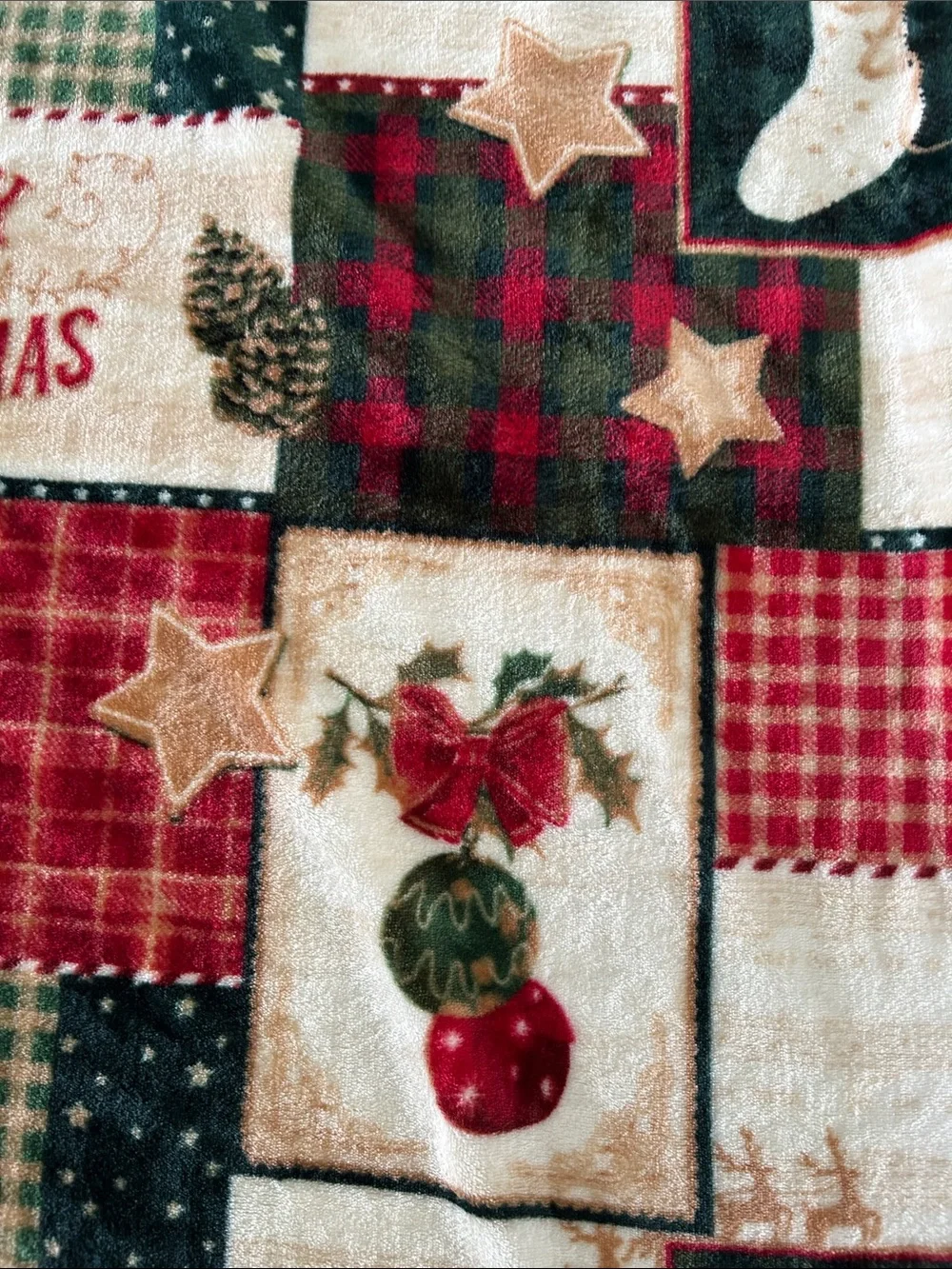 Merry Christmas Patchwork Holiday Throw Blanket - Red, Green, Cream